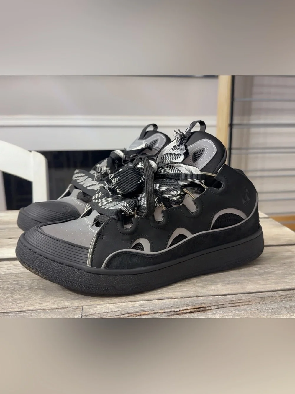 Lanvin curb sneakers